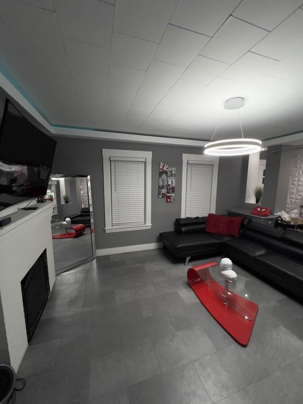 107 Summer St - Photo 2 of 21