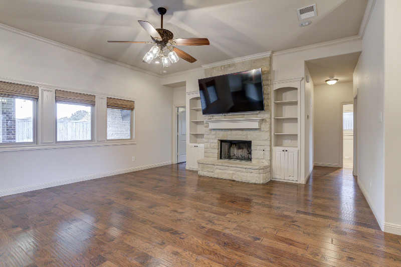 803 Avenue S - Photo 5 of 20