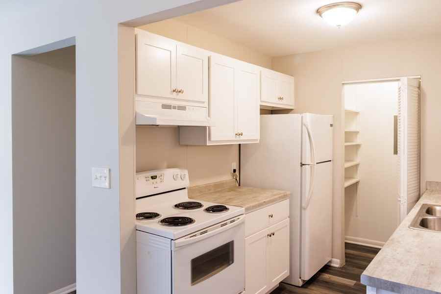12804 W Hampton Ave #8 - Photo 4 of 6