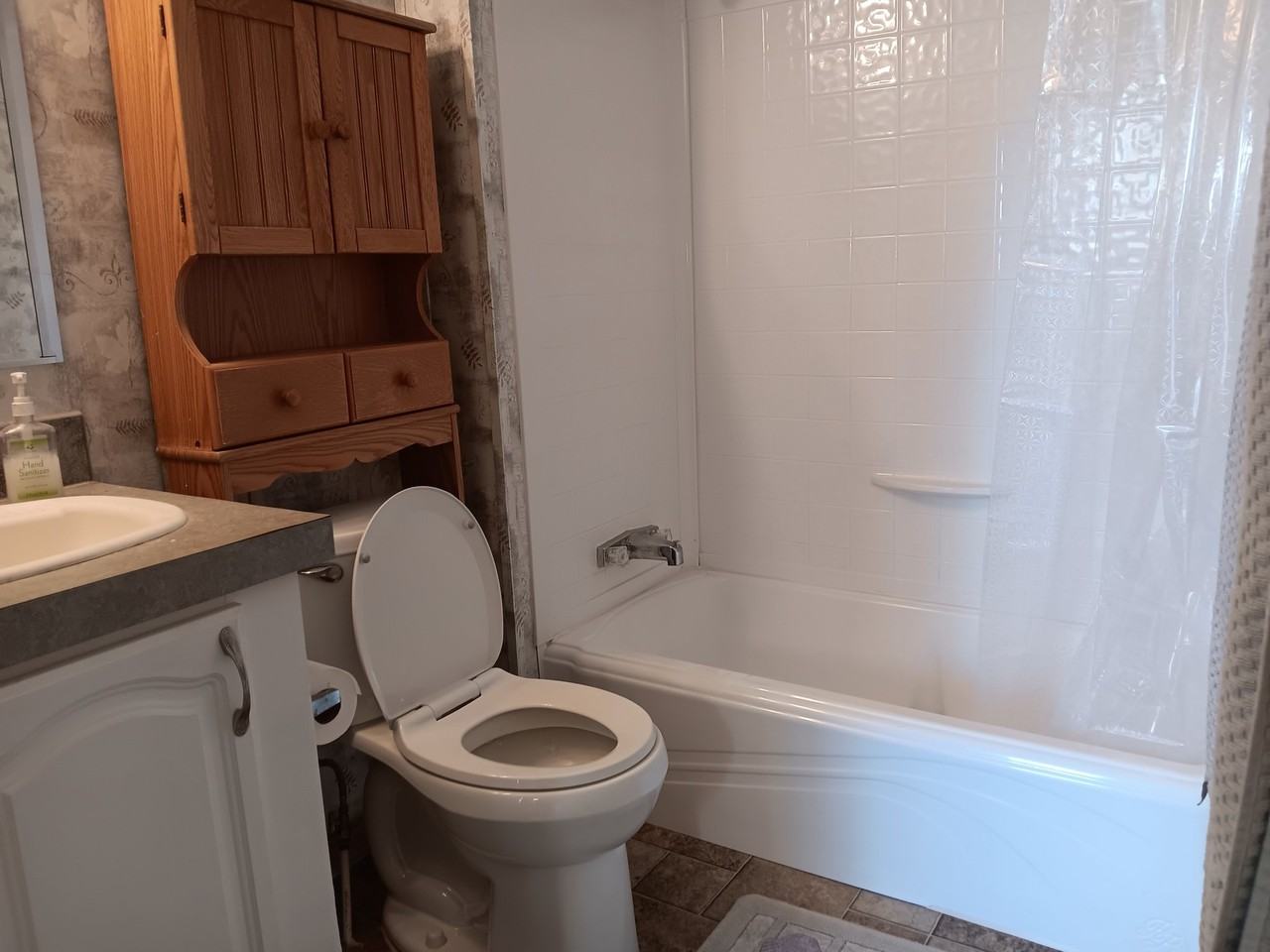 5540 Rainbow Dr - Photo 7 of 9