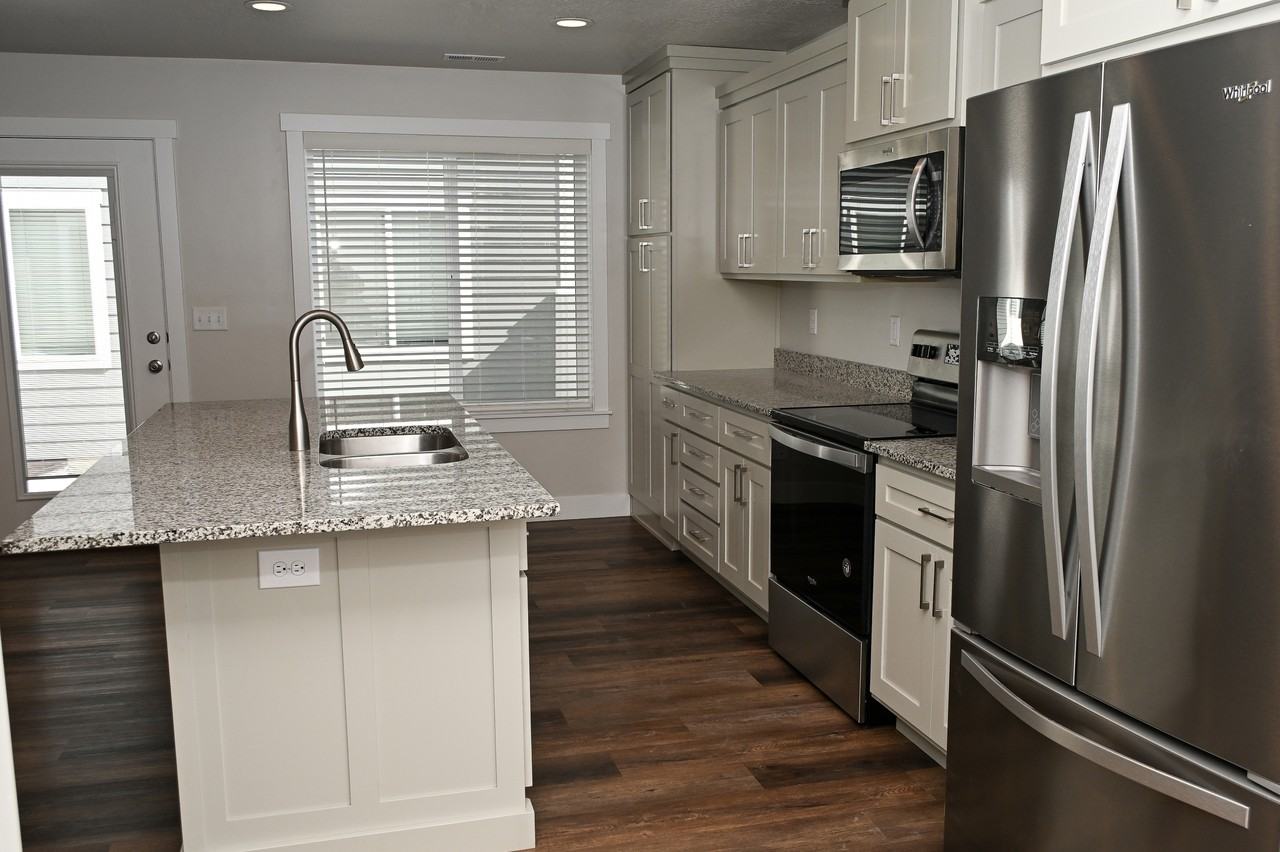 2778 W 4175 S - Photo 2 of 8