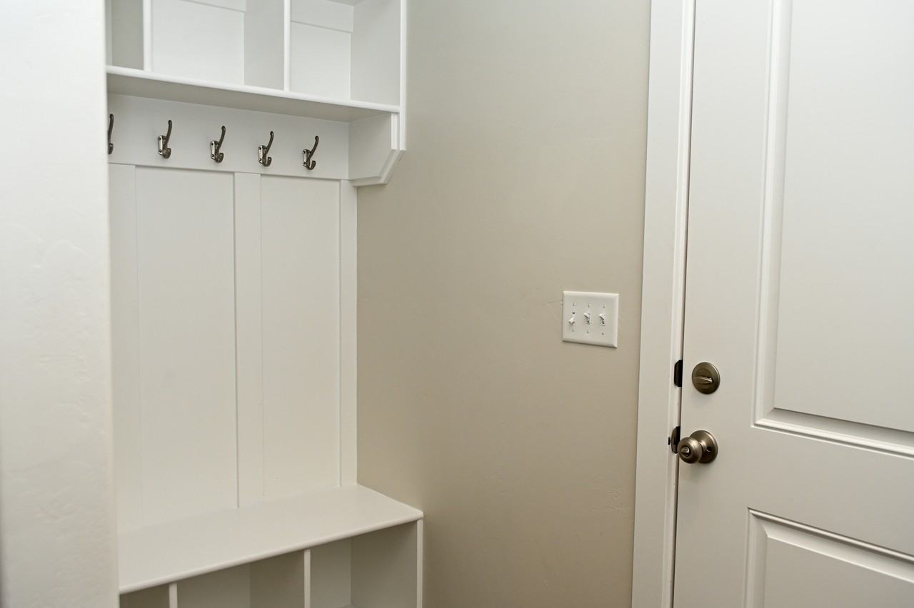 2778 W 4175 S - Photo 4 of 8