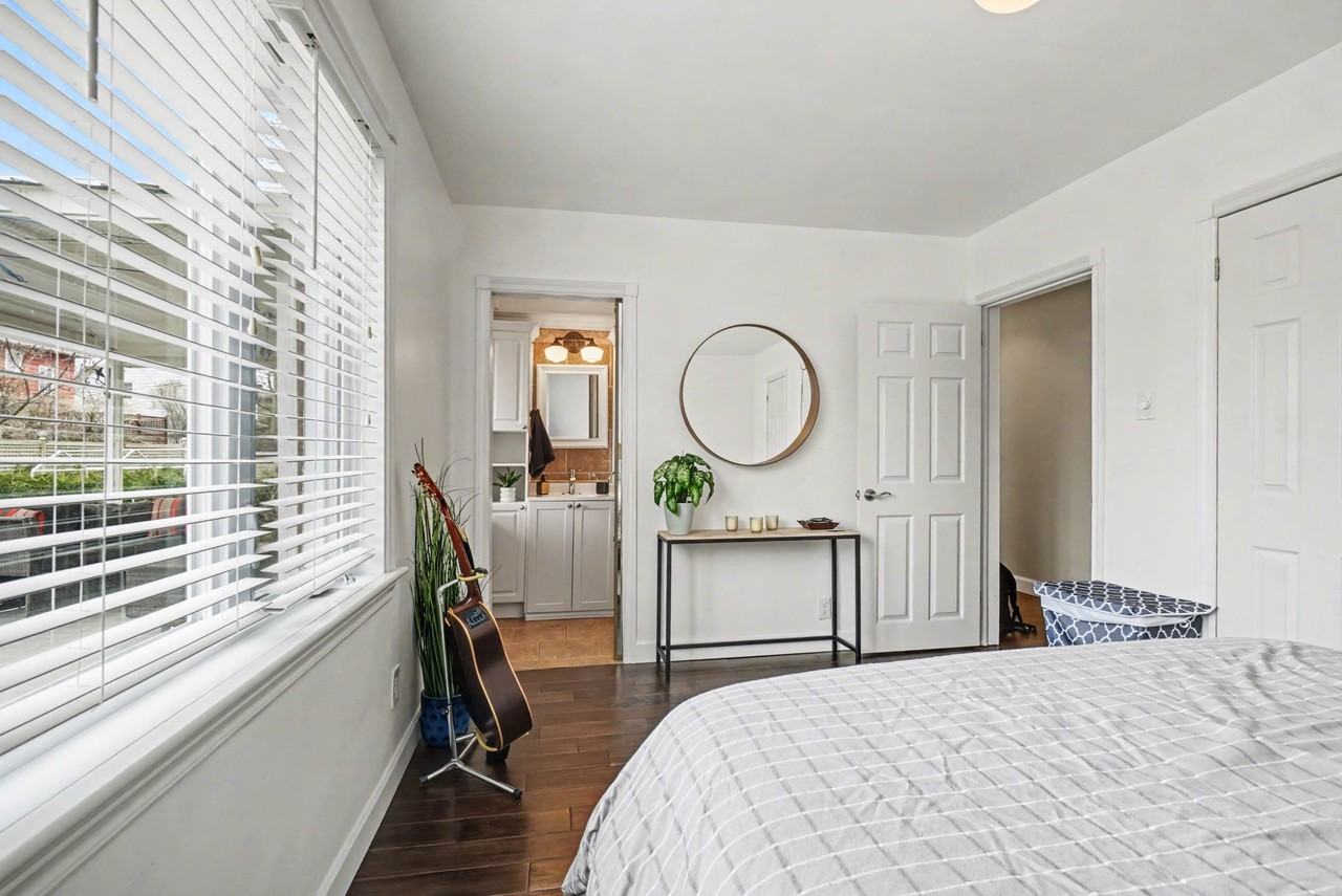 797 Hamlet Rd #1 - Photo 5 of 17