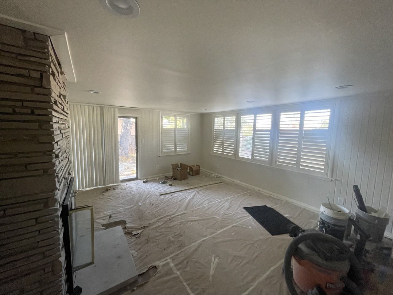 1576 E Lakewood Dr #1 - Photo 4 of 24