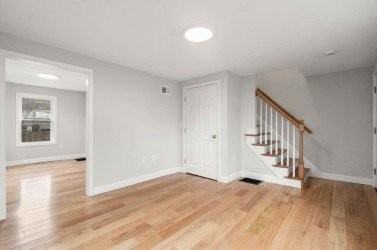98 Uncatena Ave - Photo 5 of 20