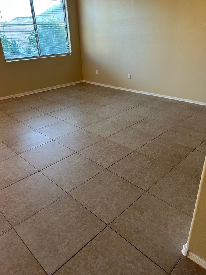 17923 W Port Au Prince Ln - Photo 2 of 19