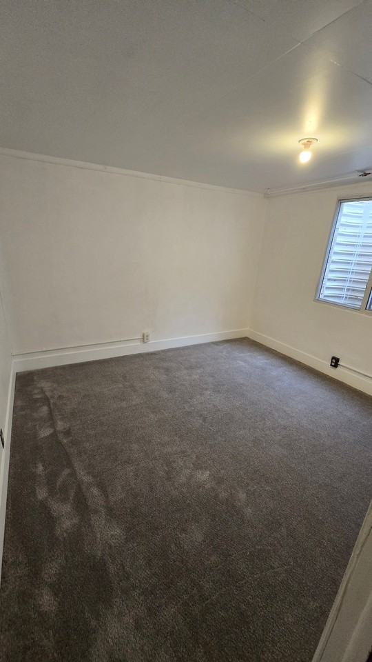 2715 Cedar St - Photo 6 of 20