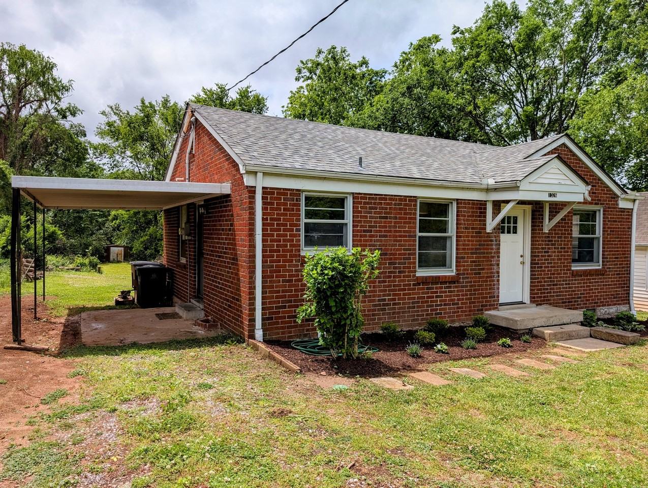 1326 Mcalpine Ave - Photo 3 of 17