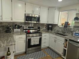 featured image of 1593 W Manzanita Dr
