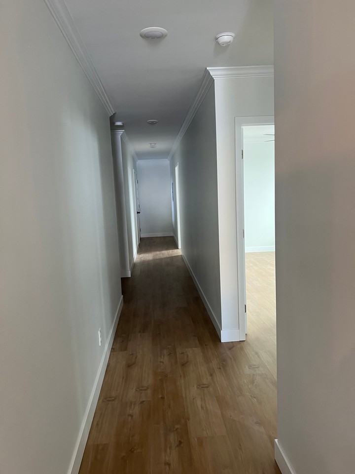 951 N Oxford Ave - Photo 3 of 20