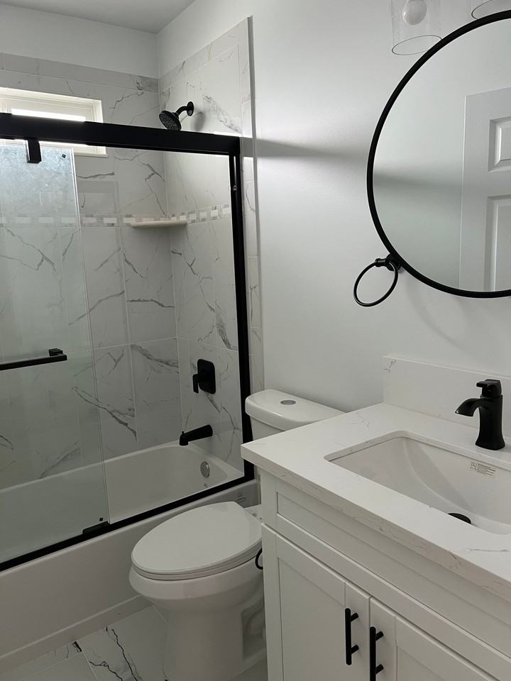 951 N Oxford Ave - Photo 5 of 20