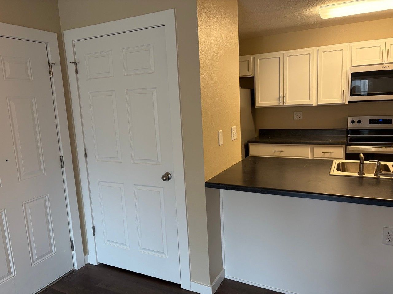 1365 S Scenic Ave #A101 - Photo 7 of 16