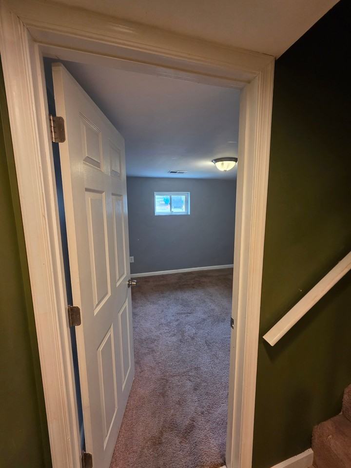 7509 Lenham Dr - Photo 2 of 10