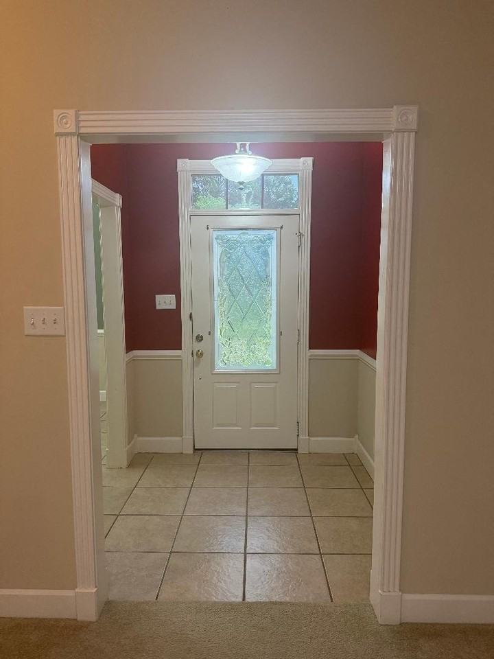 2405 Tyler Ln - Photo 4 of 22