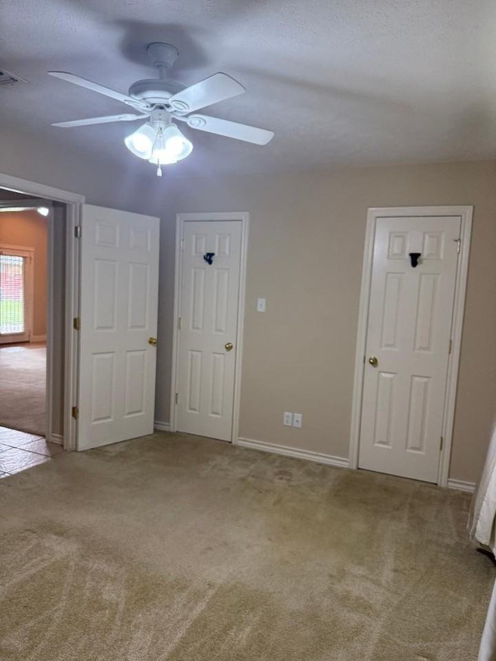 2405 Tyler Ln - Photo 6 of 22