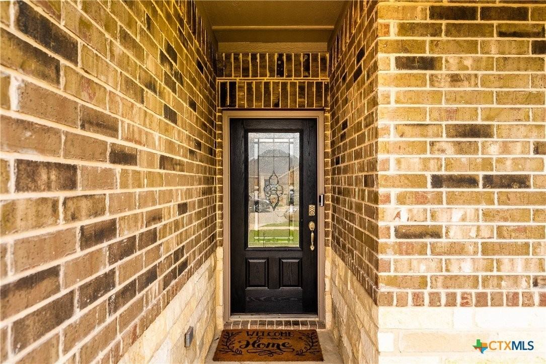 247 Azalea Way - Photo 2 of 20