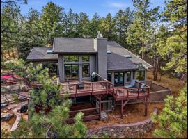 featured image of 2074 Foothills Dr S