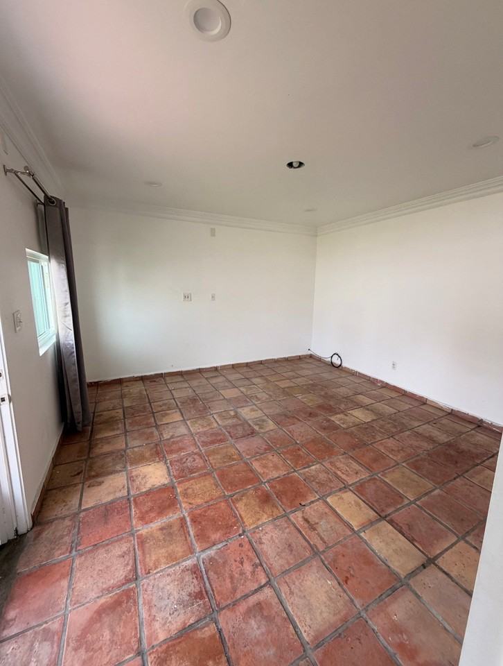 10614 Shellyfield Rd #2 - Photo 3 of 7