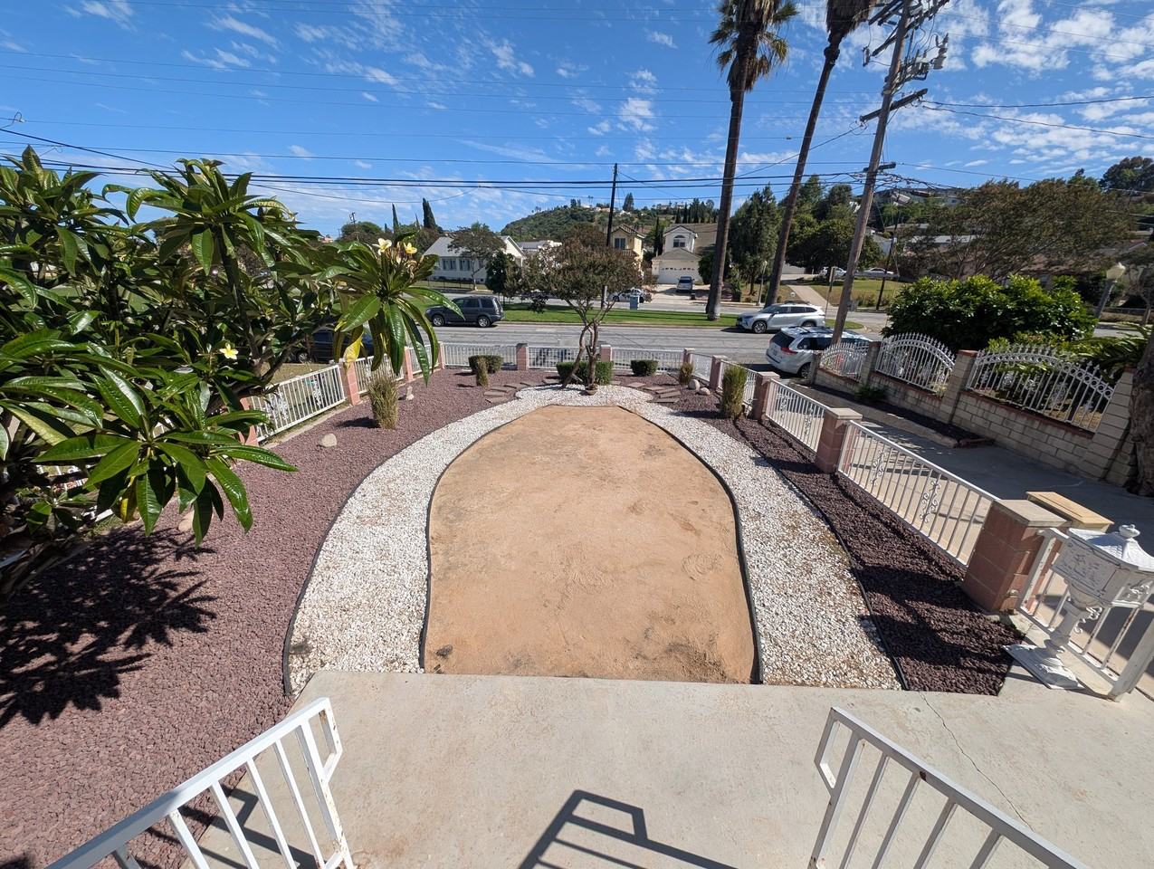 2721 Montezuma Ave - Photo 3 of 16