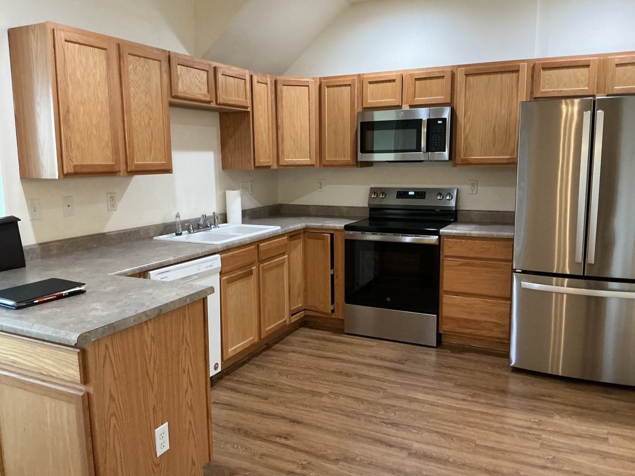 3330 Apple Blossom Way #4 - Photo 4 of 12