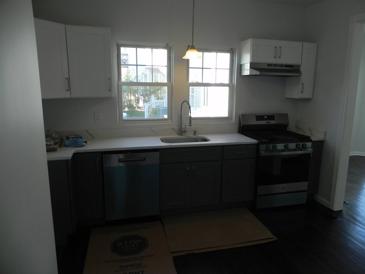 10 Hawkins Ave #A - Photo 5 of 10