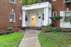 457 W State St #2A - Photo 1 of 1