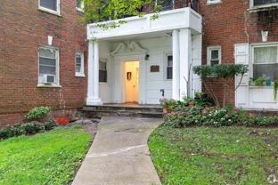 457 W State St #2A - Photo 1 of 1