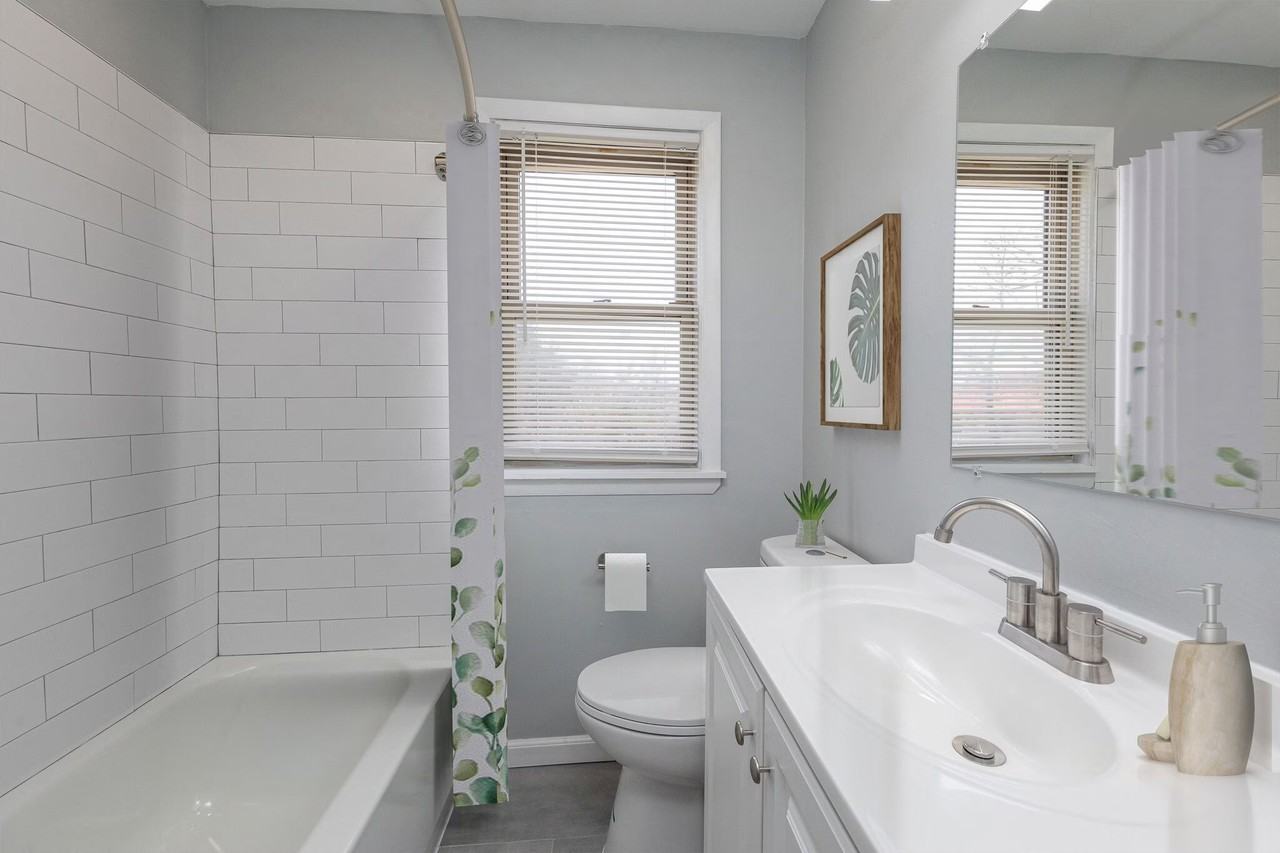555 Naomi Ave #1A - Photo 5 of 5