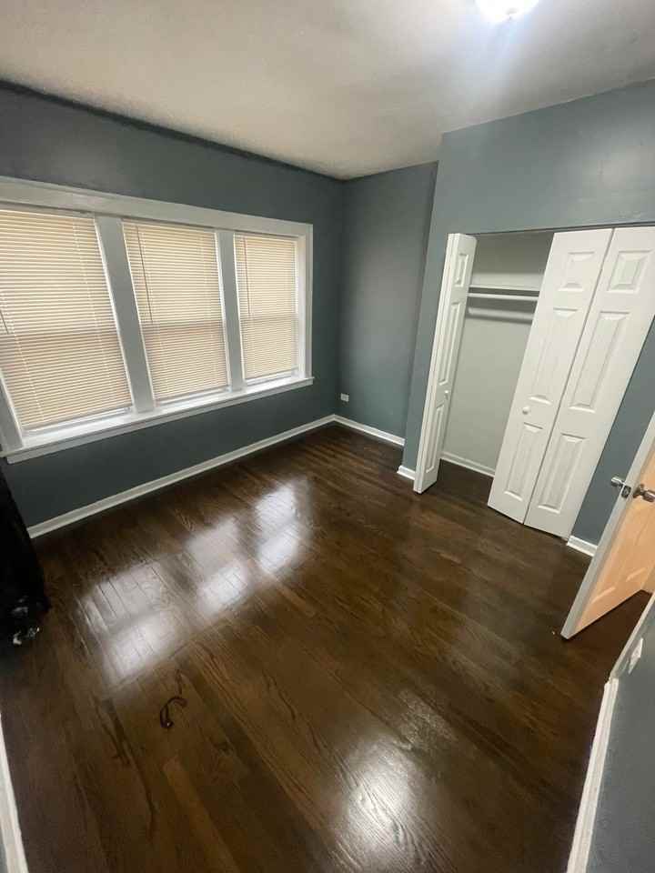 2419 W 60th St #2 - Photo 2 of 6