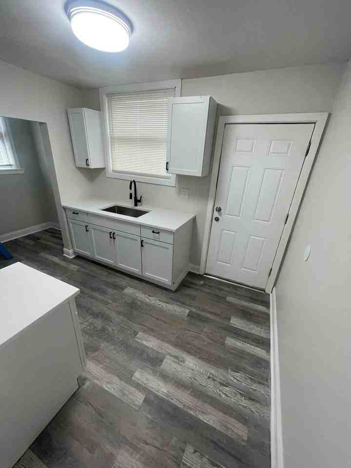 2419 W 60th St #2 - Photo 5 of 6