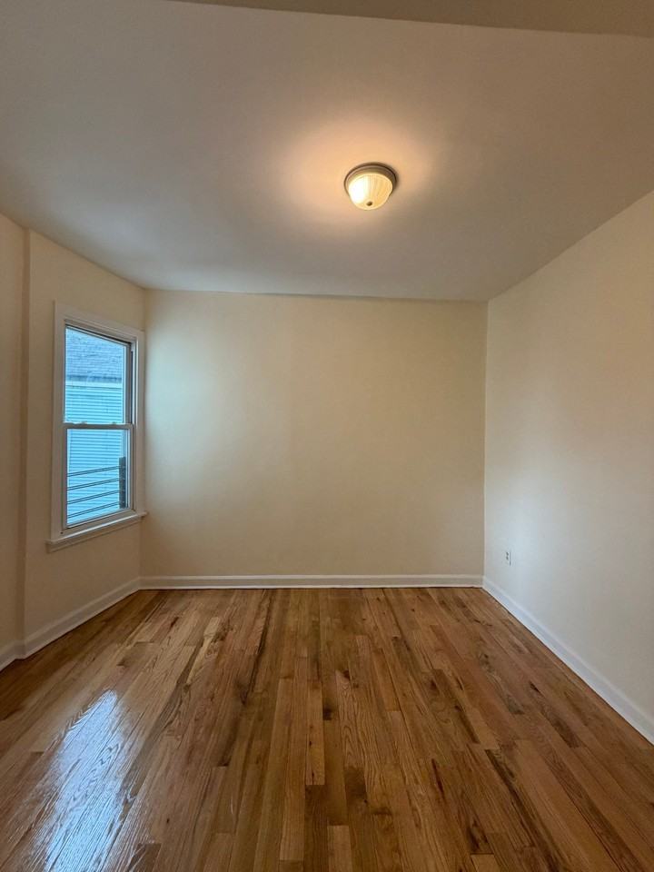 58 S 13th St #2 - Photo 5 of 15