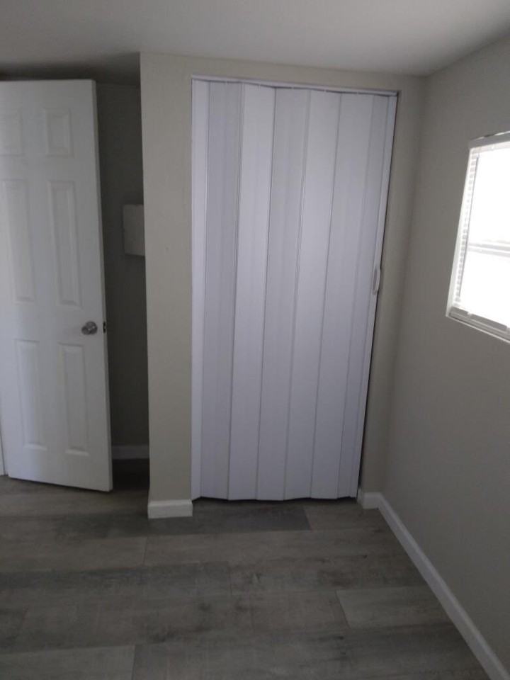 15101 N 15th St - Photo 2 of 7