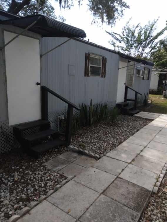 15101 N 15th St - Photo 5 of 7