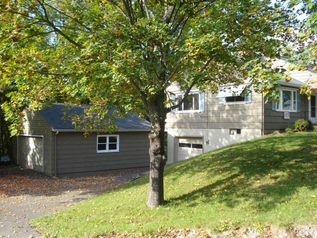 308 W Benita Blvd - Photo 2 of 8