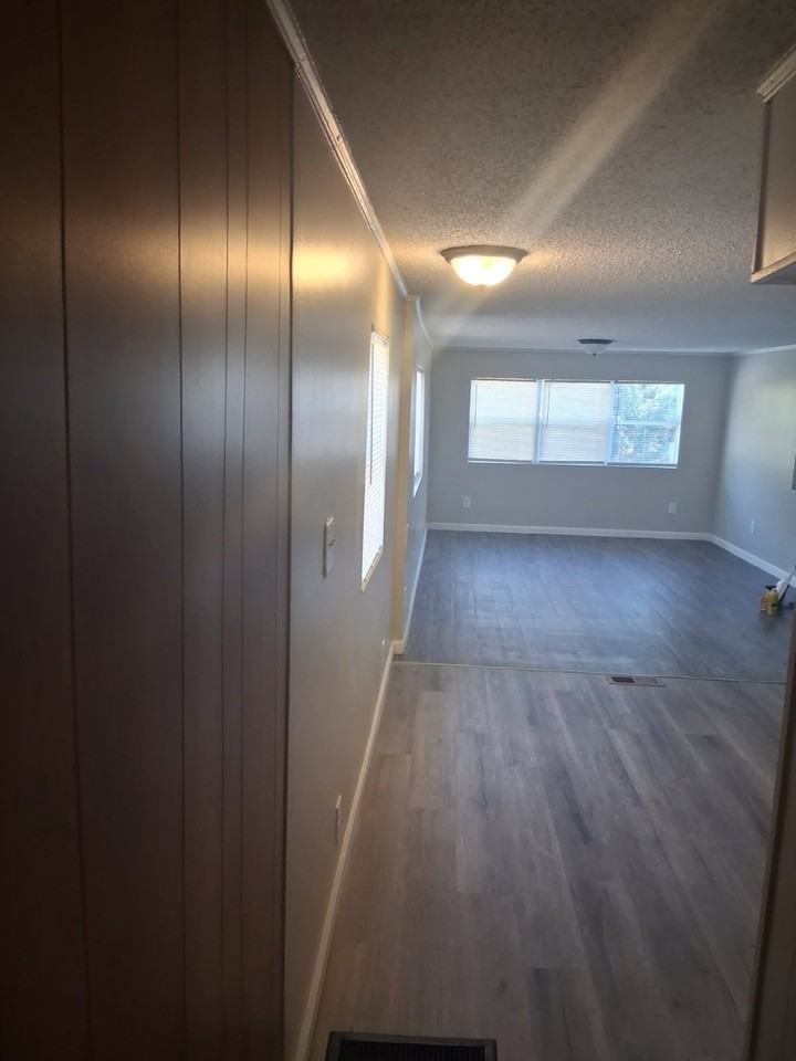 1920 E 151st Ave - Photo 5 of 8