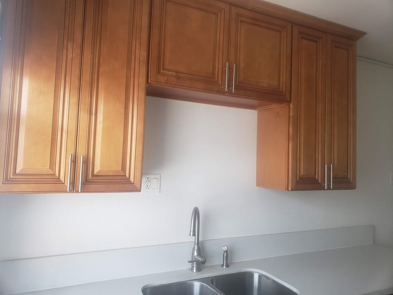 1005 E 2nd St #1005 - Photo 4 of 26