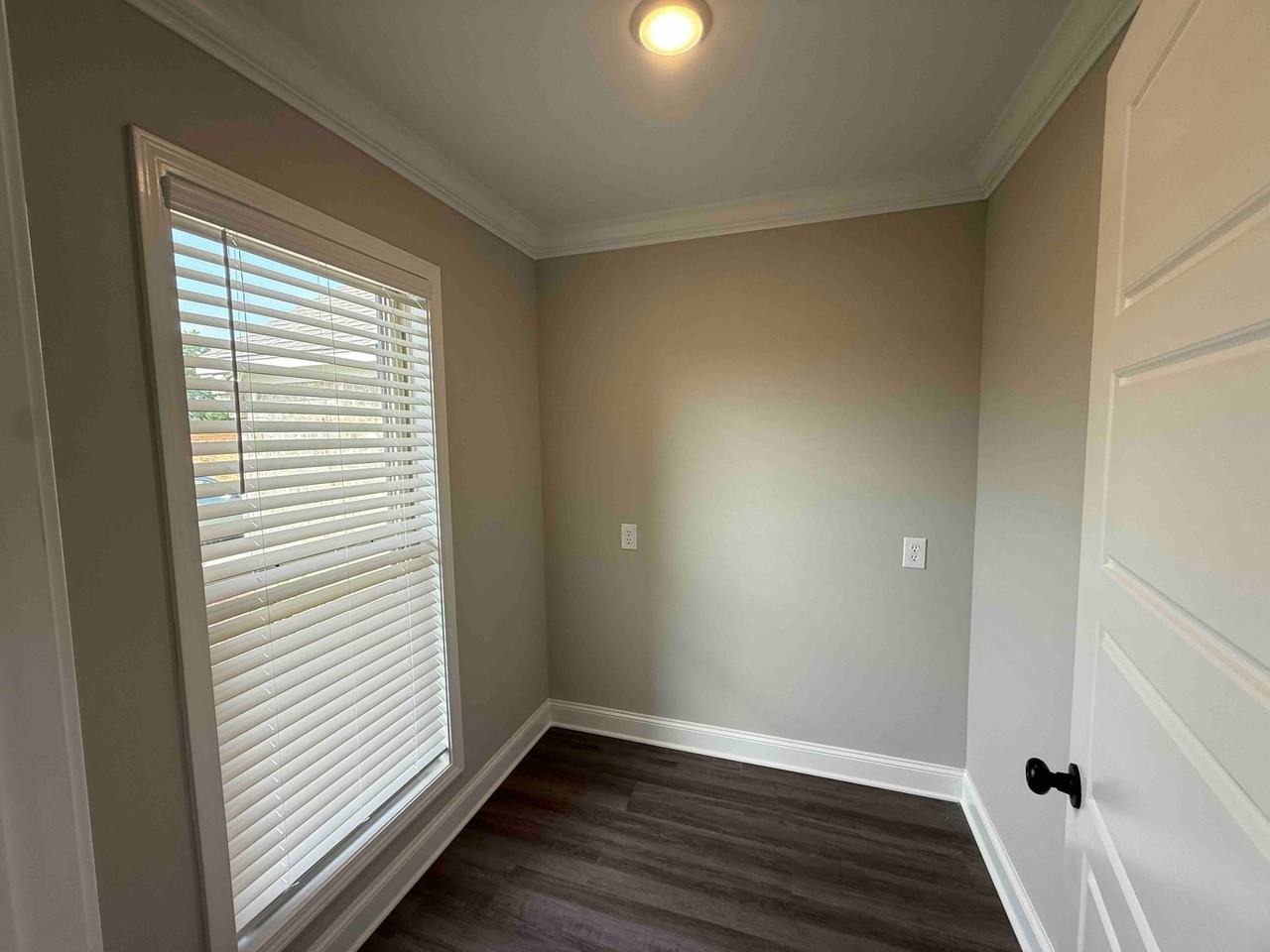 548 Patrick Farms Dr - Photo 3 of 20