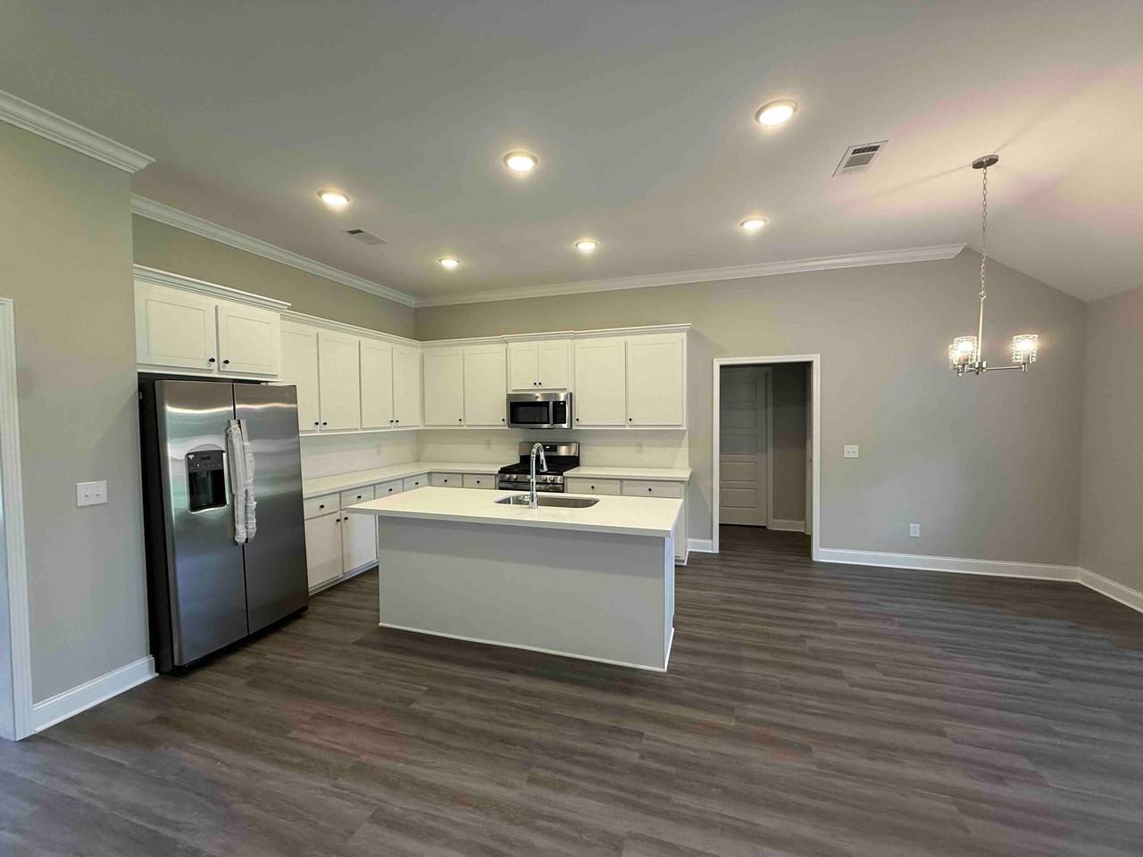 548 Patrick Farms Dr - Photo 5 of 20