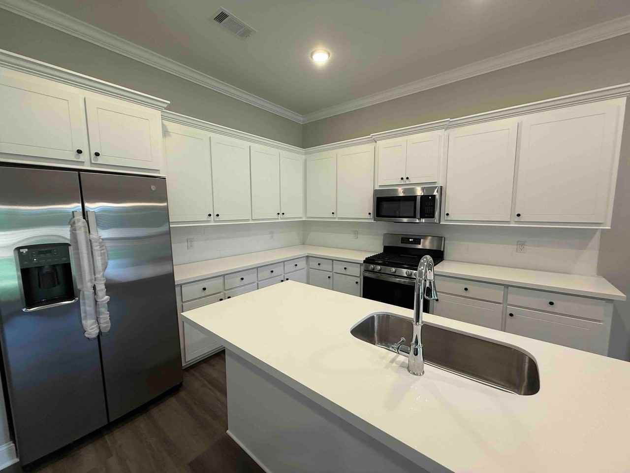 548 Patrick Farms Dr - Photo 6 of 20