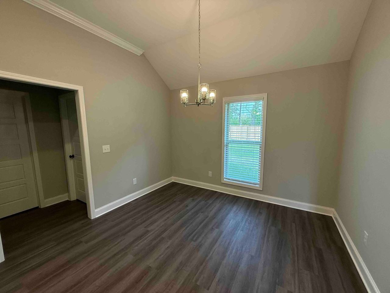 548 Patrick Farms Dr - Photo 7 of 20