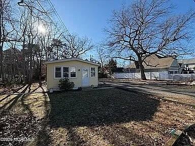 181 Tilton St - Photo 3 of 9