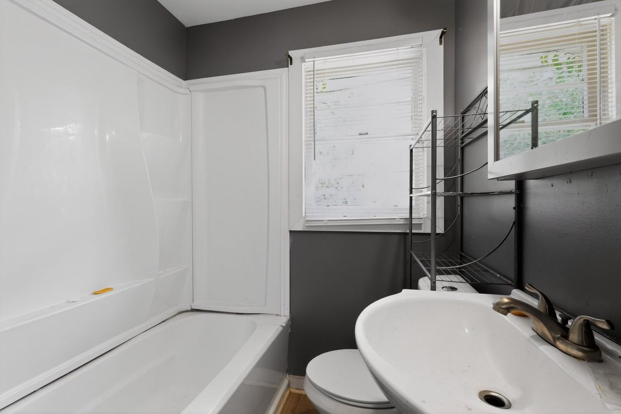 3008 Melbourne St #3 - Photo 4 of 9