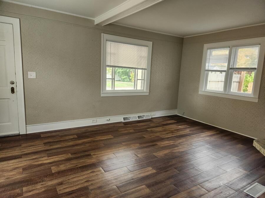 200 Gold Ave Nw - Photo 3 of 10