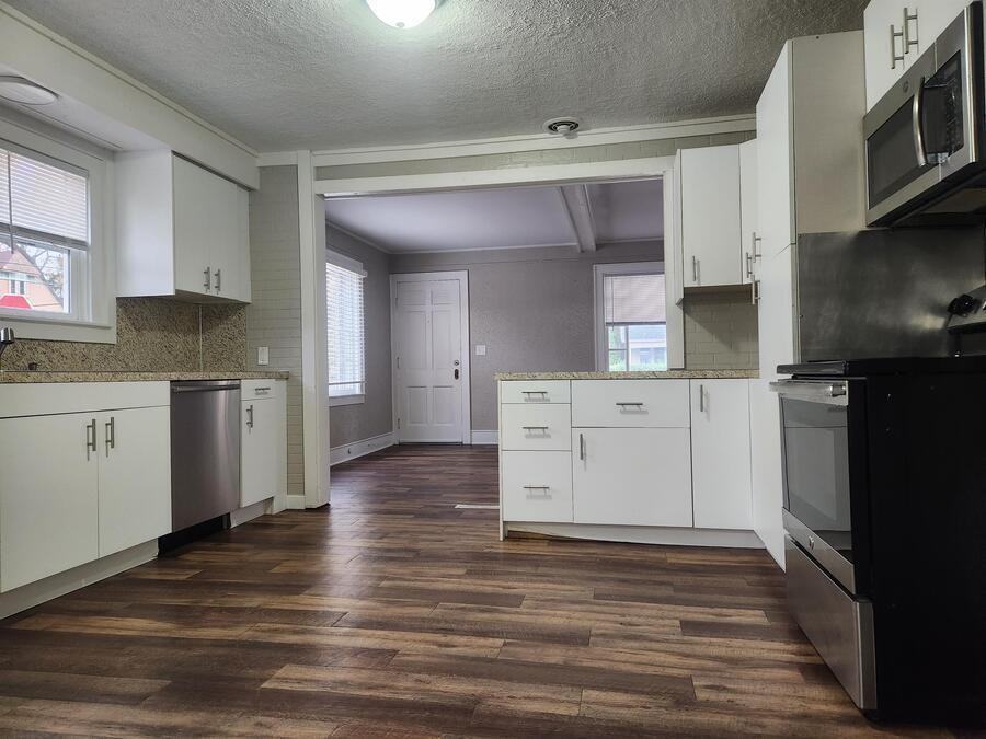 200 Gold Ave Nw - Photo 5 of 10