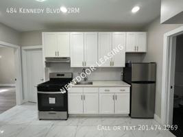 featured image of 484 Kennedy Blvd #2RM