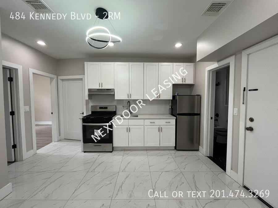 484 Kennedy Blvd #2RM - Photo 2 of 9