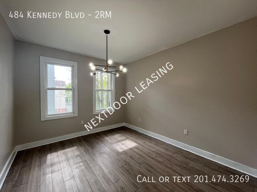 484 Kennedy Blvd #2RM - Photo 5 of 9