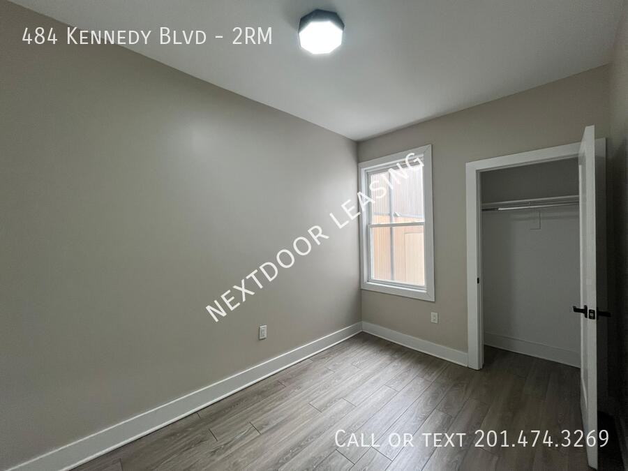 484 Kennedy Blvd #2RM - Photo 6 of 9