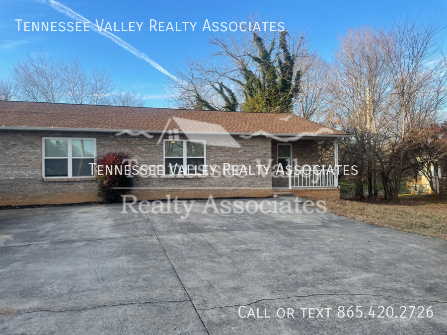 900 Kirk Ave #B - Photo 2 of 15