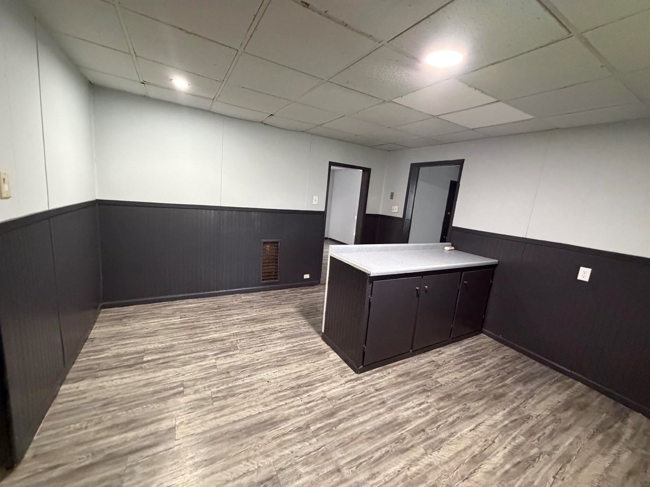 1108 Wabash Ave - Photo 3 of 16